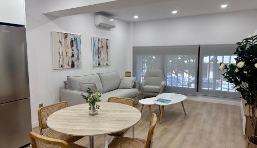 Superior One-Bedroom Apartment