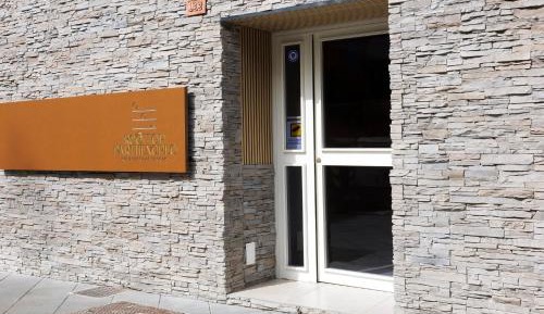 Deluxe Double or Twin Room with City View