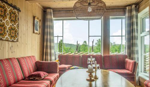 Three-Bedroom Holiday Home 