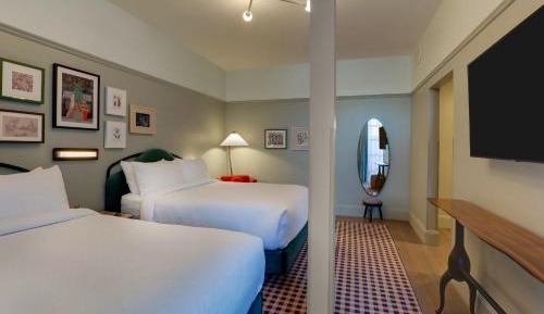 Standard Queen Room with Two Queen Beds