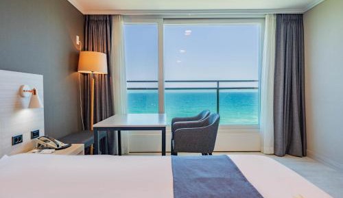 Family Triple Room with Sea View