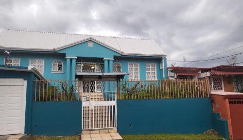 4-Bed Mixed Dormitory Room