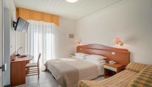 Triple Room with Balcony