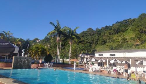 Apartment with Mountain View