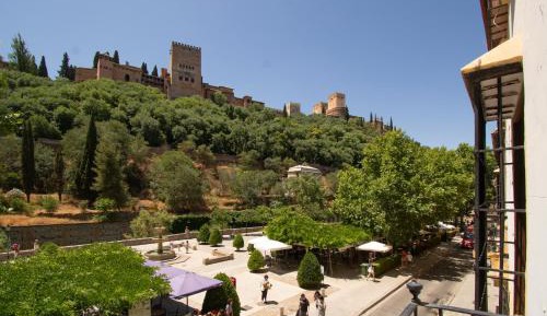 Two-Bedroom Apartment with Mountain View