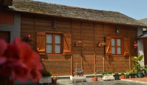 Two-Bedroom Apartment with Garden View