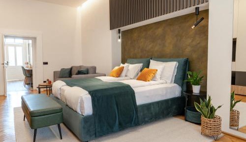 One-Bedroom Apartment - Non-Smoking