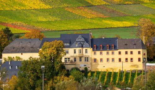 Apartment with Shower