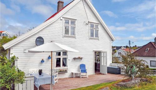 Four-Bedroom Holiday Home