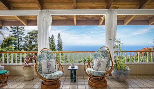 Three-Bedroom Holiday Home 