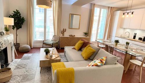 Three-Bedroom Superior Apartment