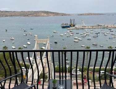 Two-Bedroom Apartment with Terrace and Sea View