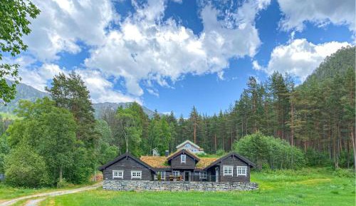 Six-Bedroom Holiday Home