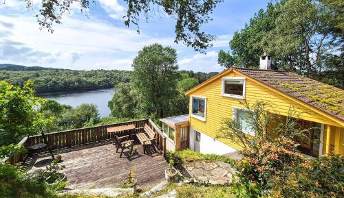 One-Bedroom Holiday Home
