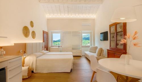 Deluxe Double or Twin Room with Spa Bath