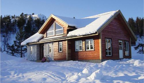 Five-Bedroom Holiday Home