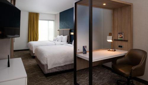 Suite, 2 Queen, Trundle bed, City view