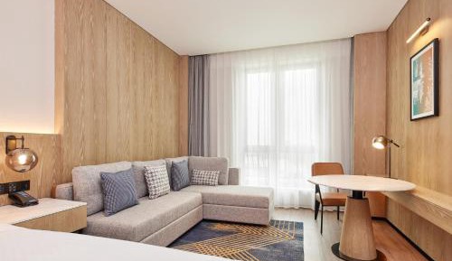 Executive Premier King Room with Lake View
