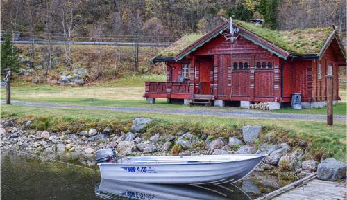 Three-Bedroom Holiday Home 