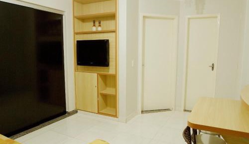 Apartment with Mountain View