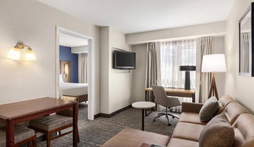 One-Bedroom Queen Suite with Sofa Bed