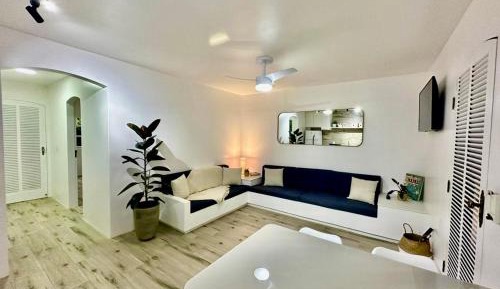 Apartment with Garden View