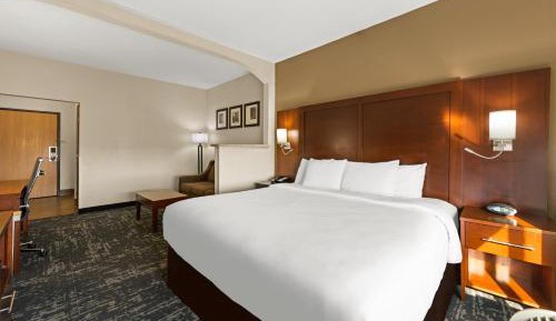 King Suite - Non Smoking