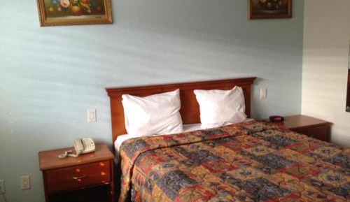 Queen Room