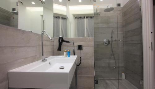 Deluxe Double Room with Bath