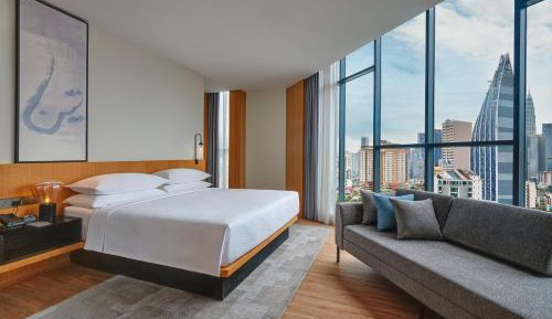 Studio Suites with City View
