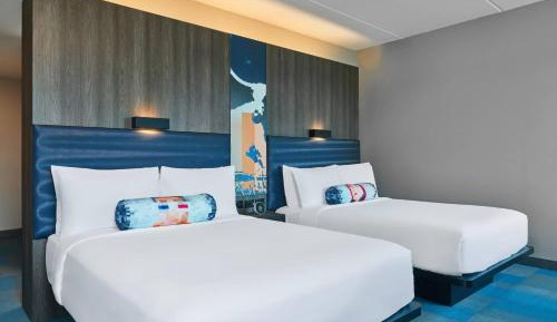 Aloft, Guest room, 2 Queen