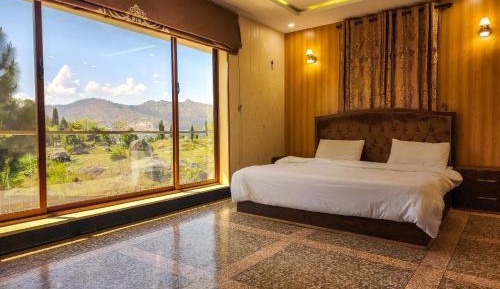 King Room with Mountain View