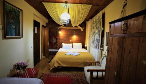 Classic Quadruple Room