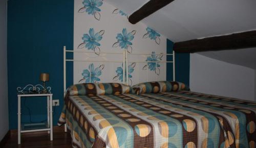 Three-Bedroom Villa (6 Adults)