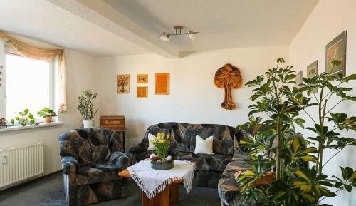 One-Bedroom Apartment with Shower