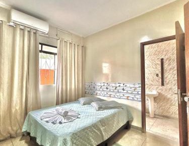 Deluxe Room (2 Adults + 1 Child)