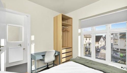 Double Room with Private Bathroom