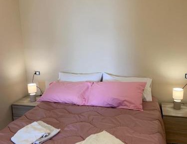 Double Room with Private Bathroom - 1