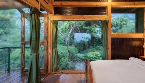 King Room with Mountain View