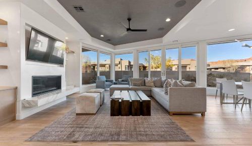 Four-Bedroom Holiday Home