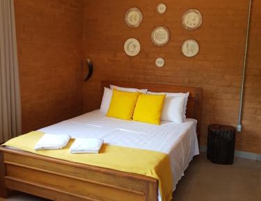 Family Room with Mountain View