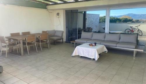 Superior One-Bedroom Apartment