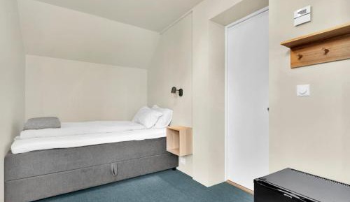 Single Room with Private Bathroom