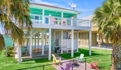 Two-Bedroom Holiday Home