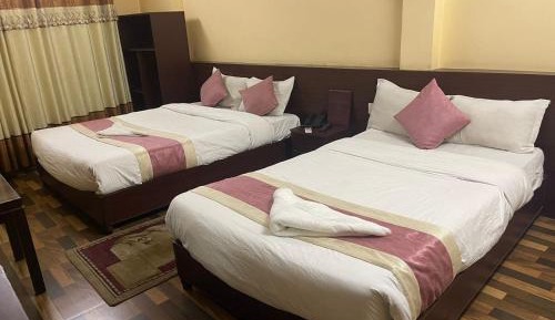 Deluxe Family Room
