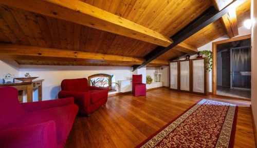 Double or Twin Room with Private Bathroom