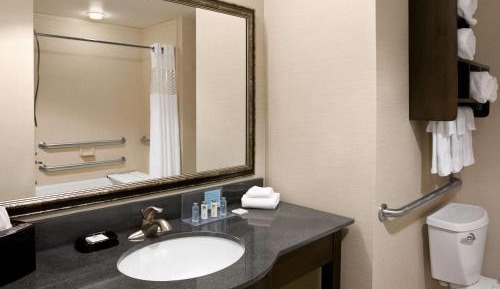 Queen Room with Two Queen Beds - Hearing Accessible/Non-Smoking