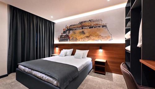 Deluxe King Studio with Free Parking