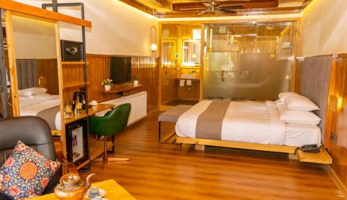 Deluxe King Room