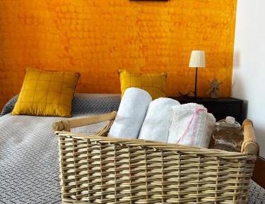 Deluxe Room (2 Adults + 1 Child)